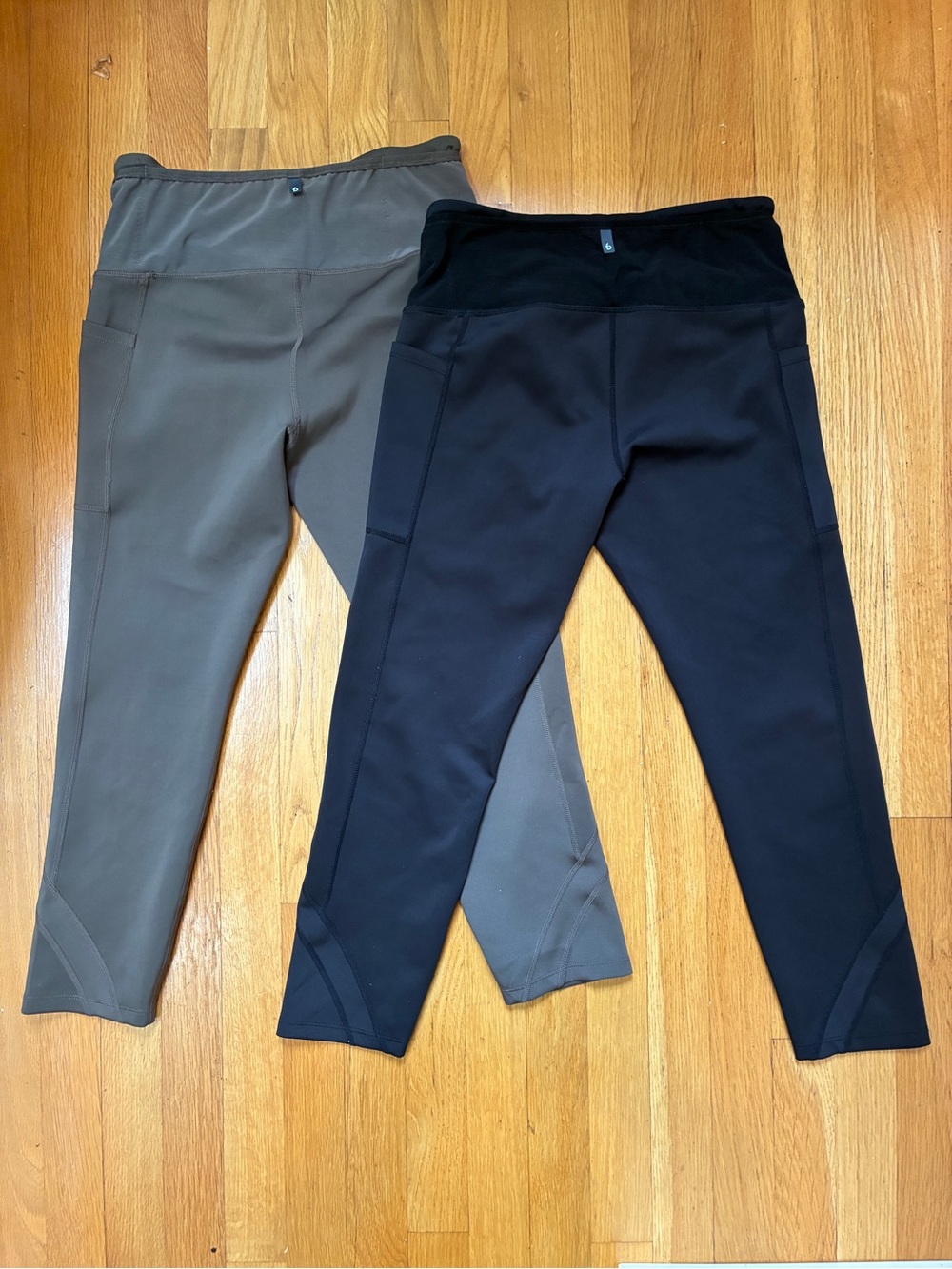 Flipbelt Running Leggings w/ Built-In Pockets & Storage - 7/8 Length, Like New - Picture 2 of 6
